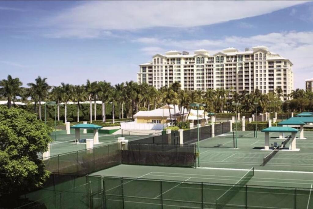 Charming 5 Star Condo Unit Situated At Ritz Carlton-Key Biscayne Miami Eksteriør bilde