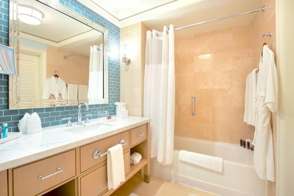 Charming 5 Star Condo Unit Situated At Ritz Carlton-Key Biscayne Miami Eksteriør bilde
